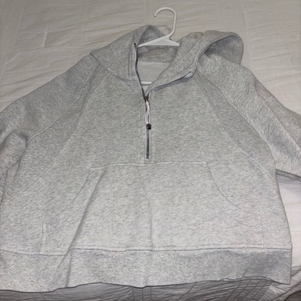 lululemon heather grey quarter zip scuba size m/l
